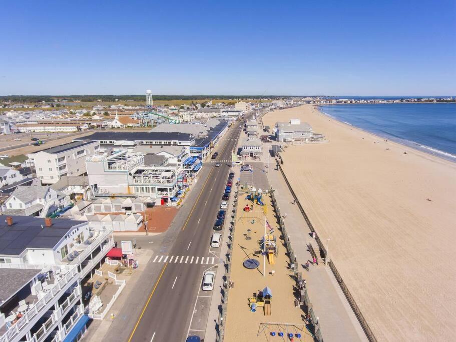 Luxury In The Heart Of Hamptons South Beach! Apartment Hampton